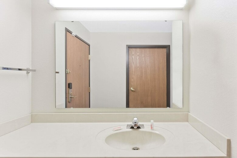 Motel Super 8 By Wyndham Cloverdale