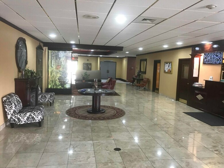 Waterfront Hotel And Conference Center