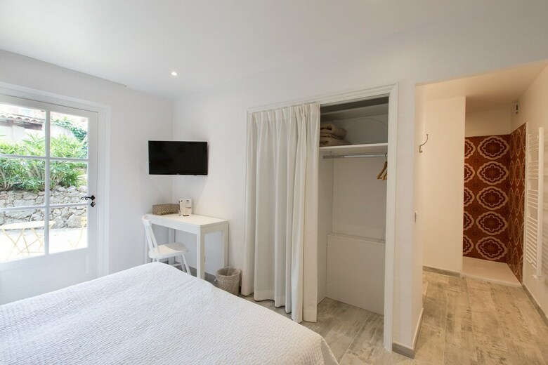 Hotel H�tel Les Capucines