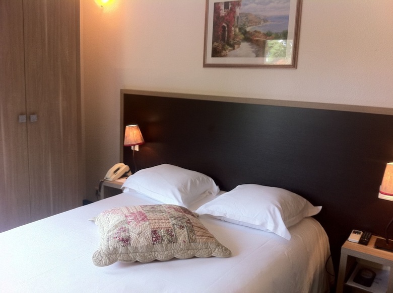 Hotel Authentic By Balladins Le Mas Des Ecureuils