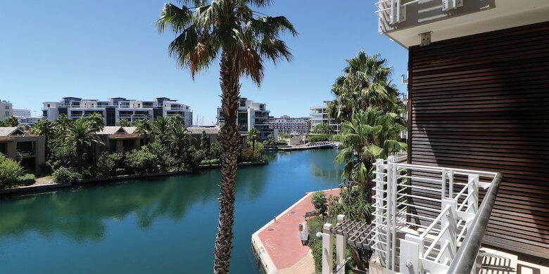 Apartamentos Waterfront Village