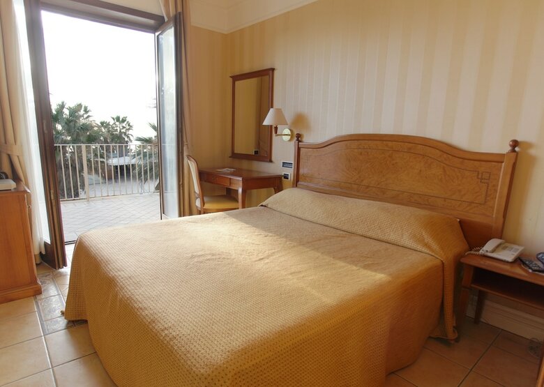 Dioscuri Bay Palace Hotel