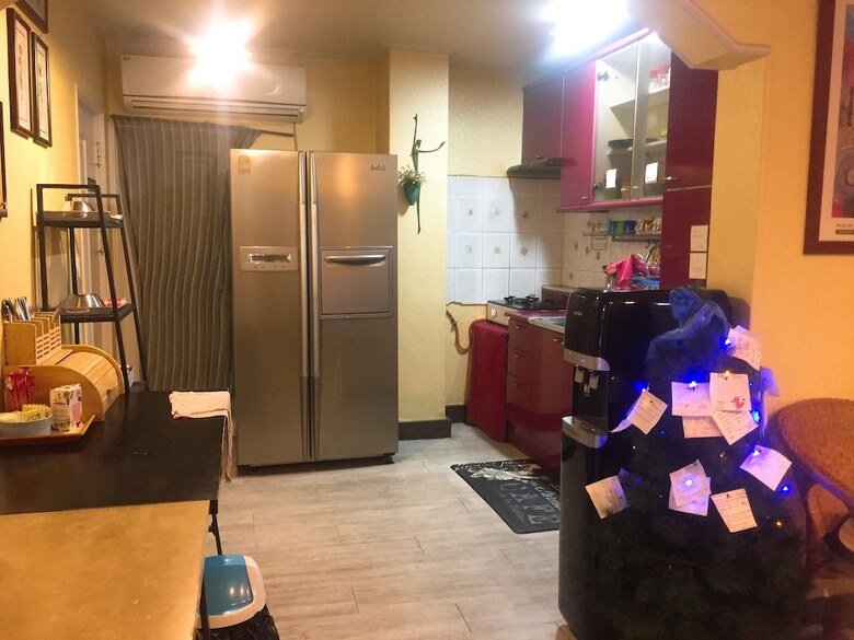 Hostal Guesthouse Santa
