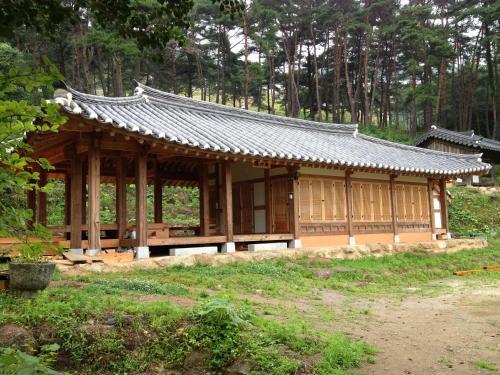 Hostal Korean Traditional House - Chungnokdang