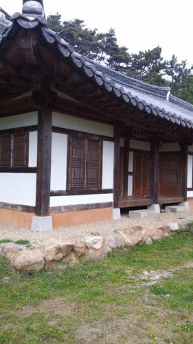 Hostal Korean Traditional House - Chungnokdang