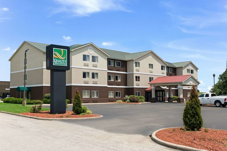 Hotel Quality Inn & Suites