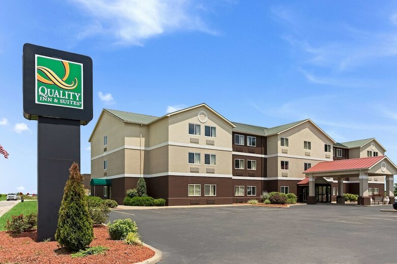 Hotel Quality Inn & Suites