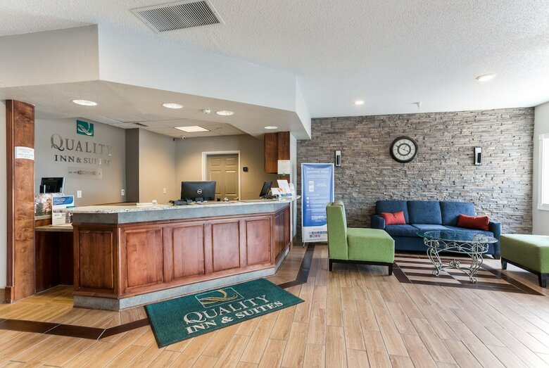 Hotel Quality Inn & Suites