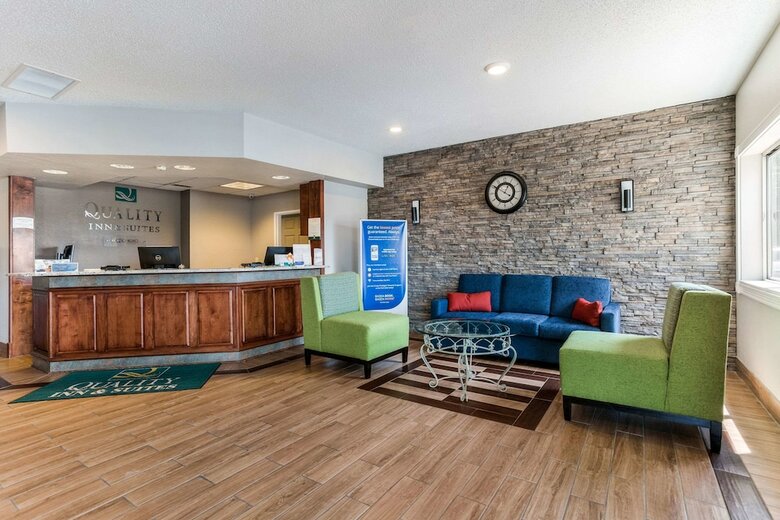 Hotel Quality Inn & Suites