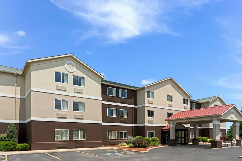 Hotel Quality Inn & Suites