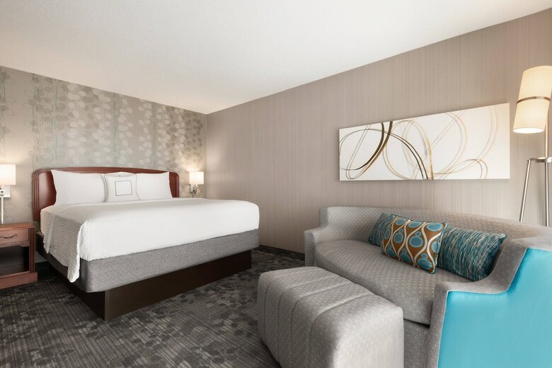 Hotel Courtyard By Marriott Chicago Bloomingdale