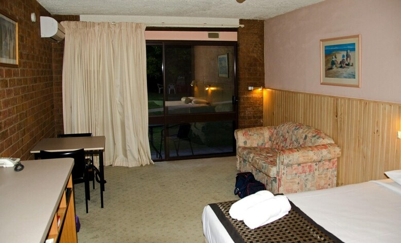 High Country Motor Inn