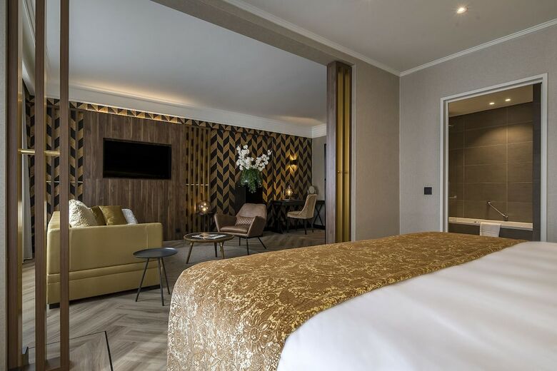 Plaza Hotel