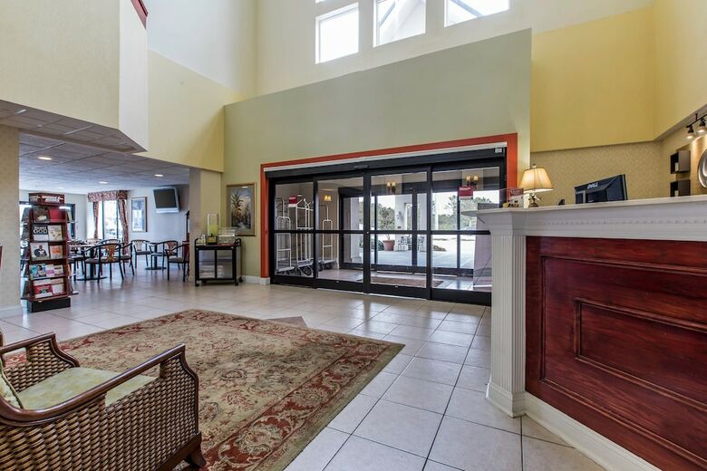 Hotel Comfort Suites Southport - Oak Island
