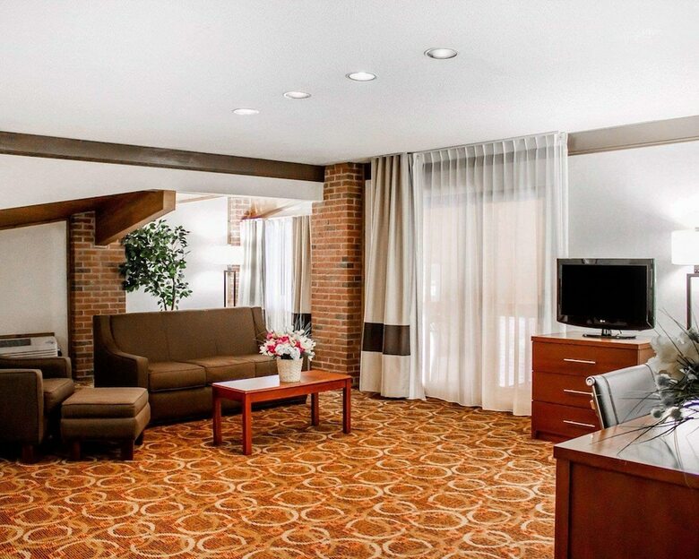 Hotel Comfort Inn
