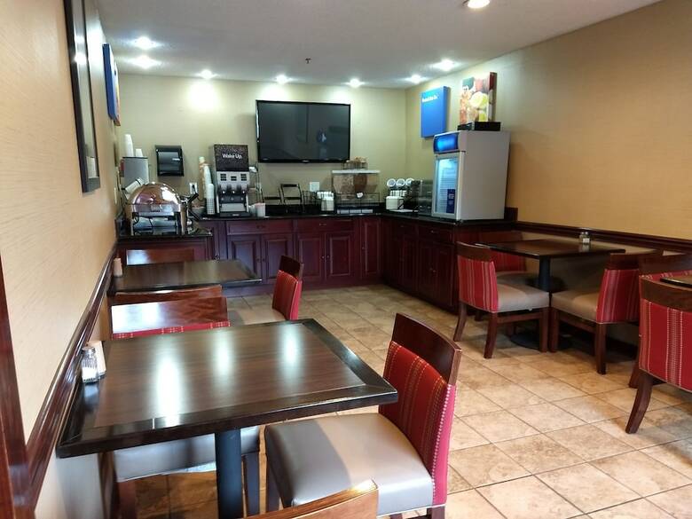 Hotel Comfort Inn