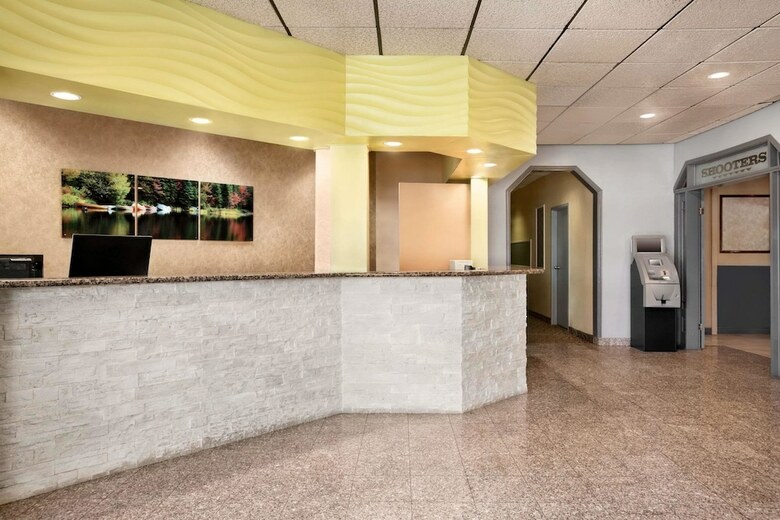 Hotel Days Inn By Wyndham Ste. Helene-de-bagot