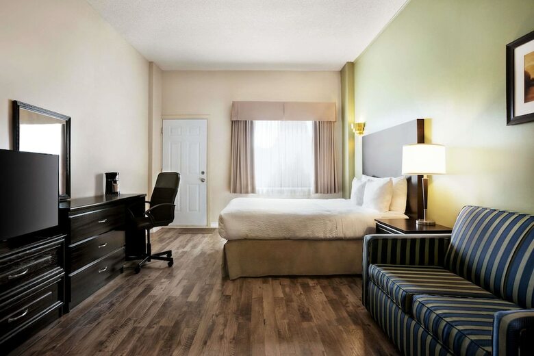 Hotel Days Inn By Wyndham Ste. Helene-de-bagot