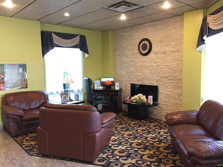 Hotel Days Inn By Wyndham Ste. Helene-de-bagot
