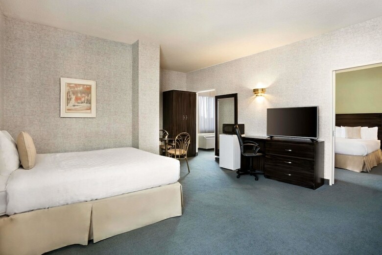 Hotel Days Inn By Wyndham Ste. Helene-de-bagot