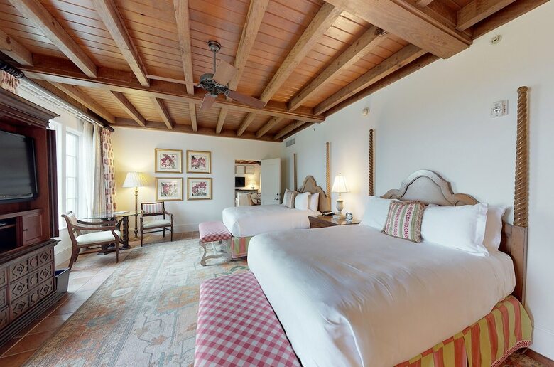 Hotel The Cloister