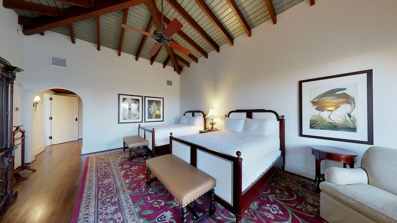 Hotel The Cloister