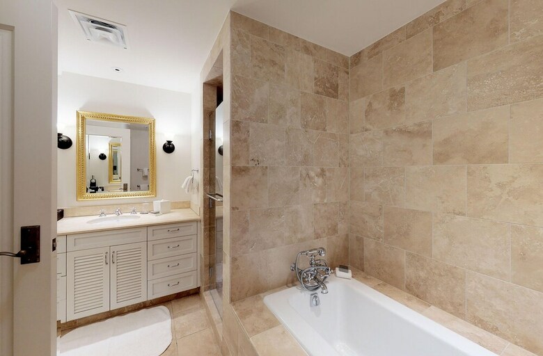 Hotel The Cloister