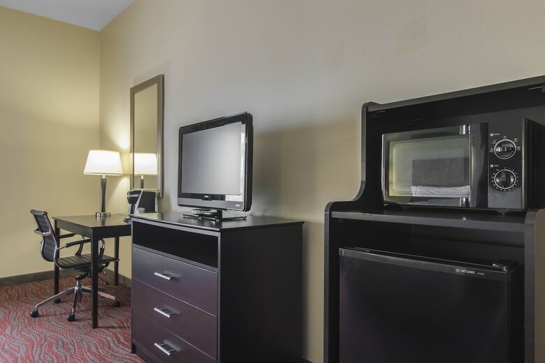 Holiday Inn Express Hotel & Suites Cullman