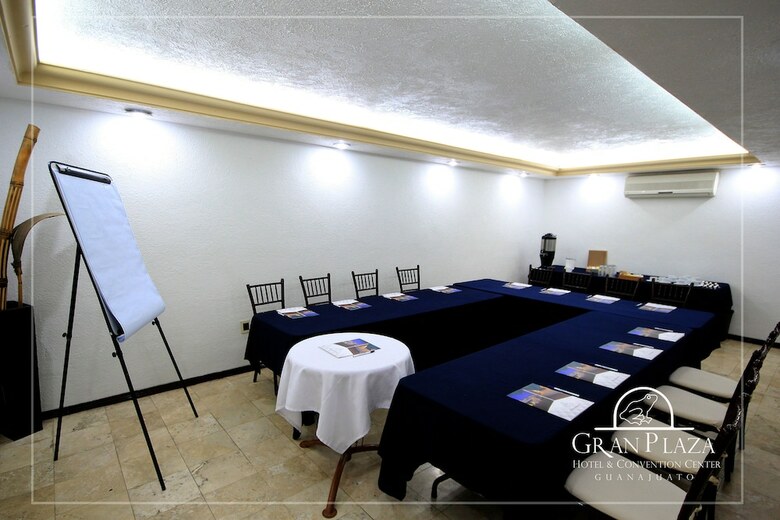 Gran Plaza Hotel & Convention Center