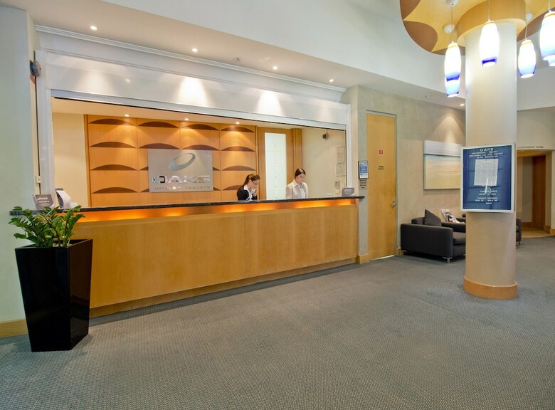 Aparthotel Oaks The Entrance Waterfront Suites
