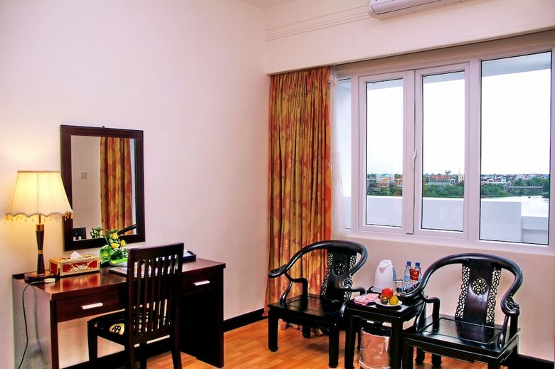 Century Riverside Hotel Hue