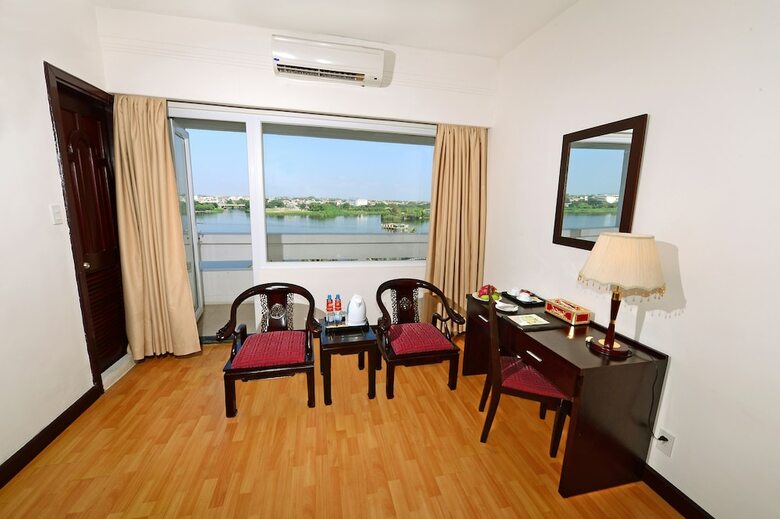 Century Riverside Hotel Hue