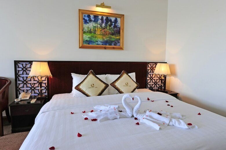 Century Riverside Hotel Hue