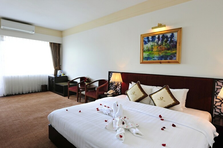 Century Riverside Hotel Hue