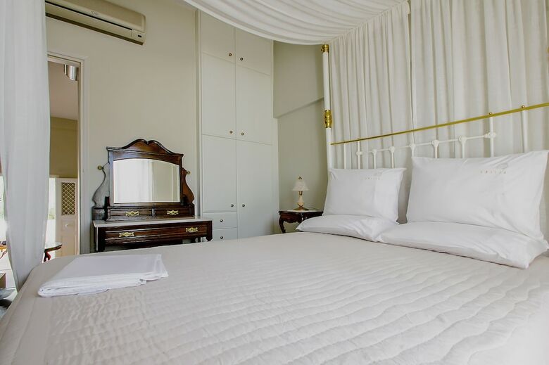 Emilia Luxury Apartments