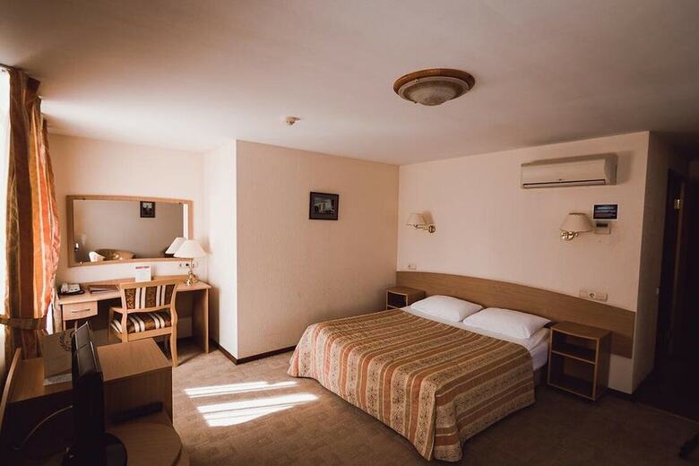 Amaks Safar Hotel