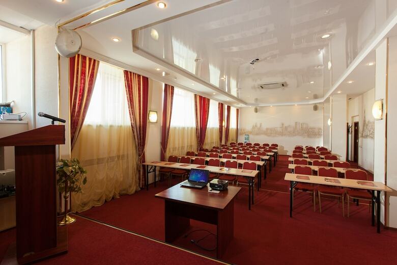 Amaks Safar Hotel