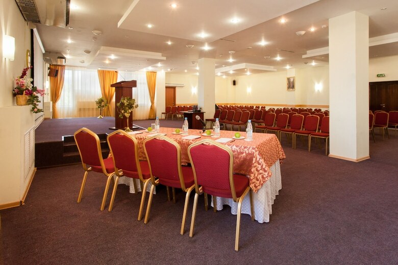 Amaks Safar Hotel