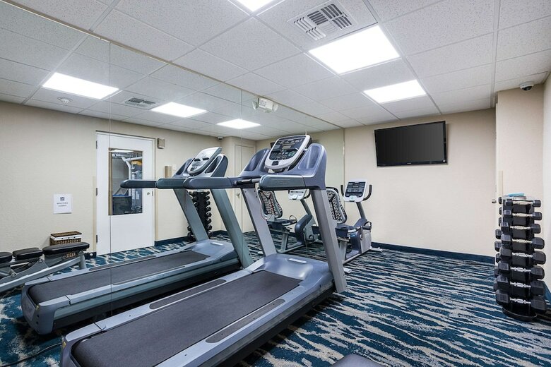 Hotel Quality Inn & Suites Heritage Park