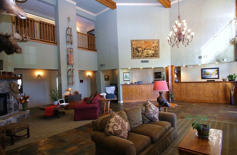 Hotel Super 8 By Wyndham Troy