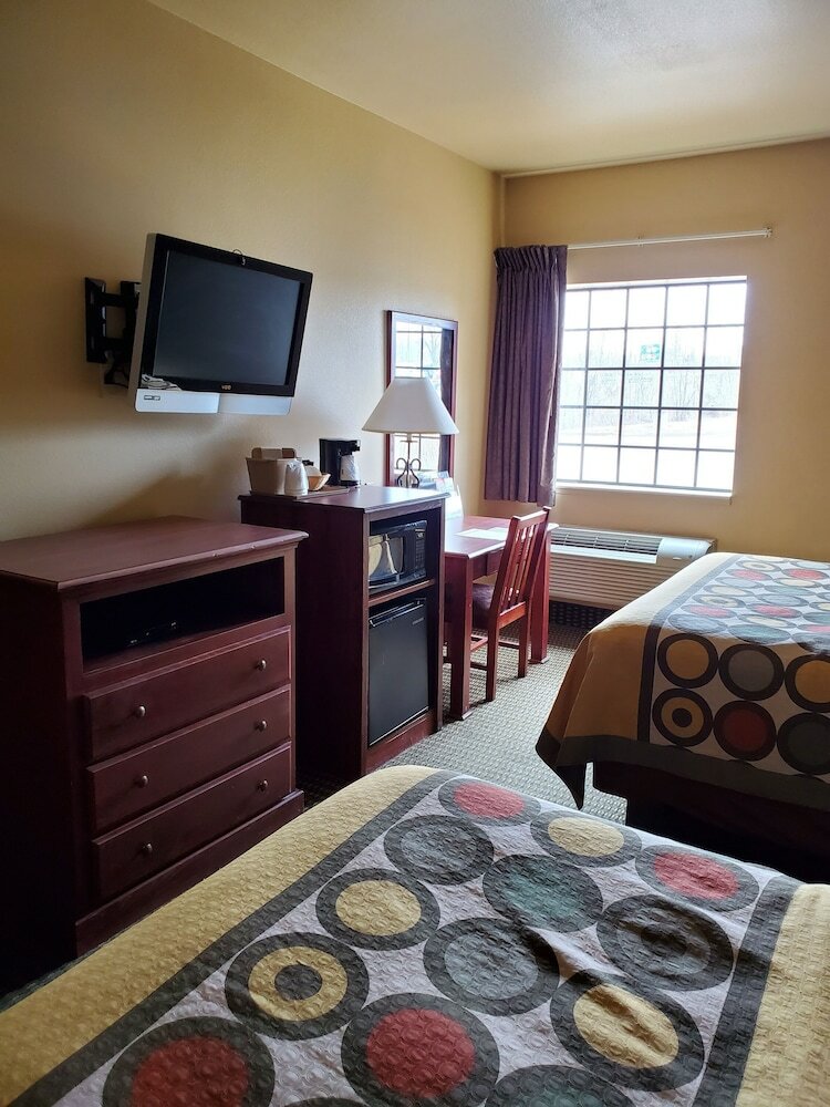 Hotel Super 8 By Wyndham Troy