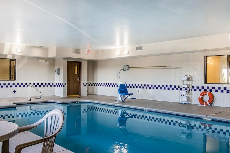 Motel Quality Inn & Suites