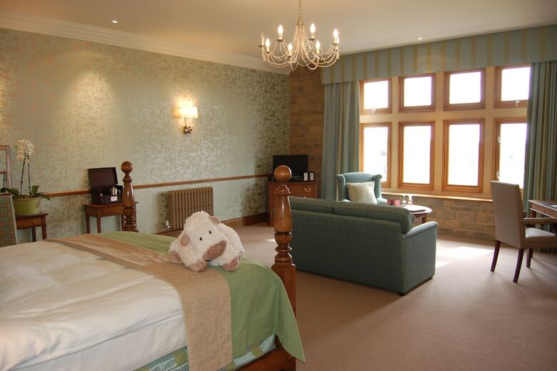 Hotel South Lodge