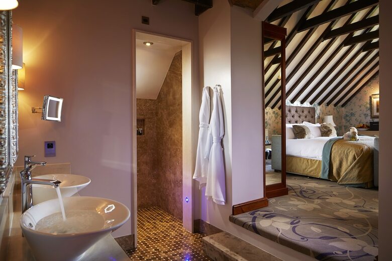 Hotel South Lodge