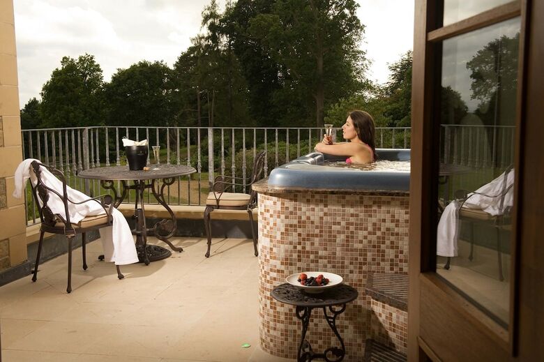 Hotel South Lodge