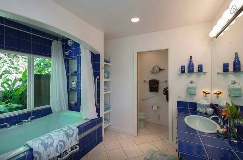 Bed & Breakfast Adventure In Paradise