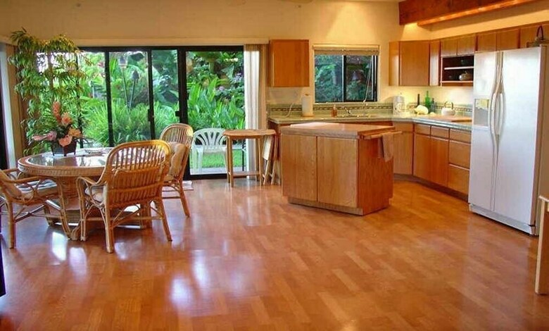 Bed & Breakfast Adventure In Paradise