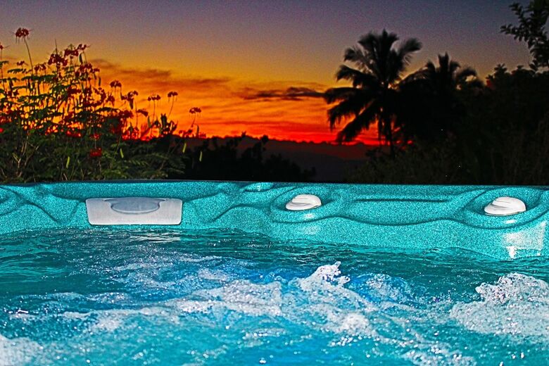 Bed & Breakfast Adventure In Paradise
