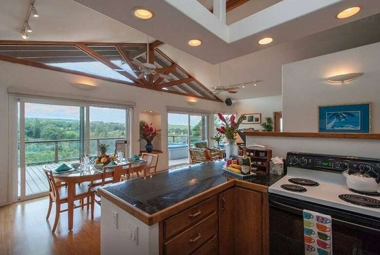 Bed & Breakfast Adventure In Paradise