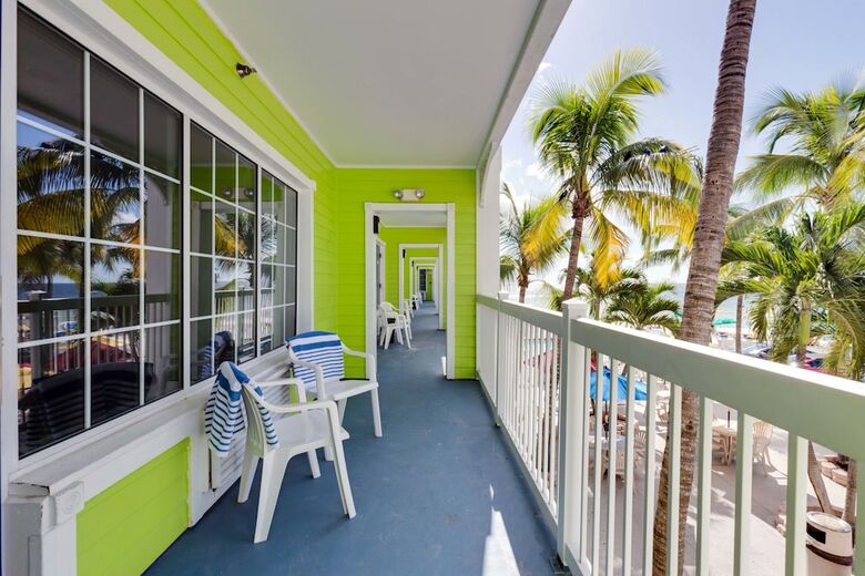 Pierview Hotel & Suites